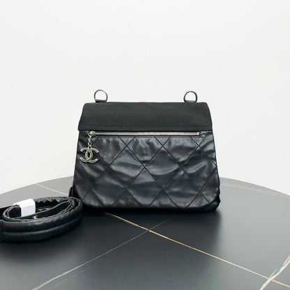 Chanel Black Quilted Leather Shoulder Bag