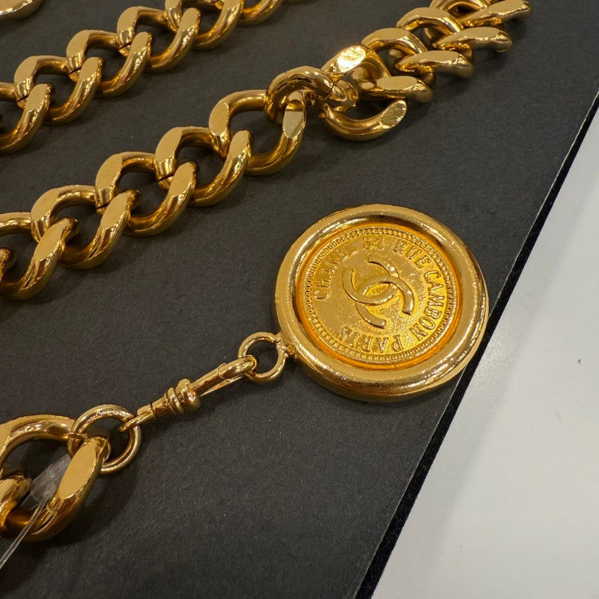 Vintage Chanel FM6086 Gold Chain Belt 31.5”