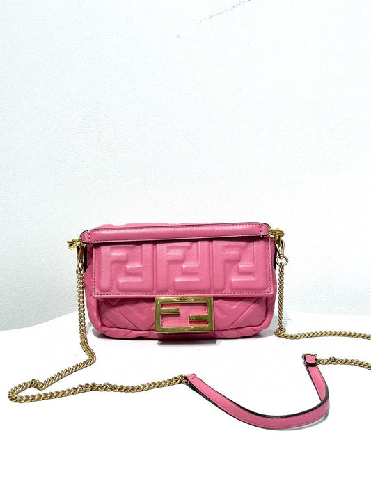 Preloved Fendi Baguette Pink Shoulder Bag with Gold Chain Strap