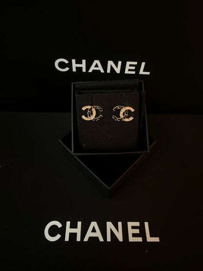 Chanel 21v Classic Chain Leather Black Gold CC Earrings Full Set Almost New