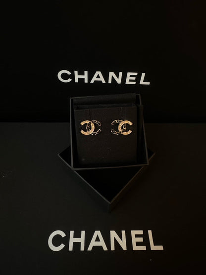 Chanel 21v Classic Chain Leather Black Gold CC Earrings Full Set Almost New