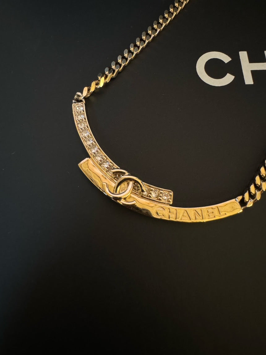 Chanel 22B Smilie Necklace Choker Gold Necklace