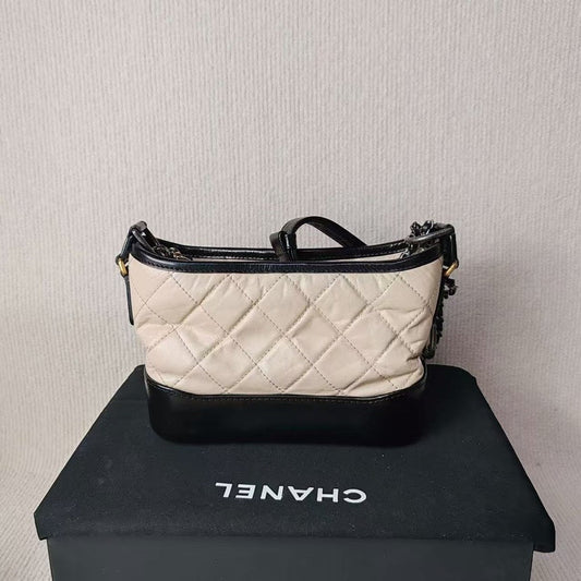 Preloved Chanel Gabrielle Bag 5010607 Beige Black Shoulder Bag