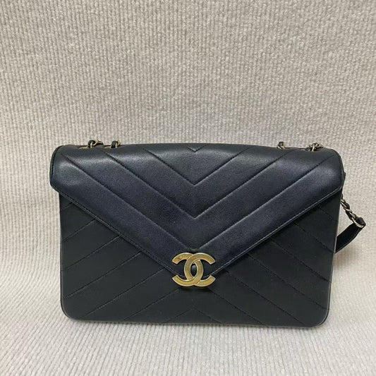 Chanel Black Chevron Leather Shoulder Bag Preloved 5022605