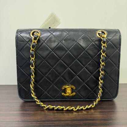 Vintage Chanel Lambskin Black Turn-lock Single Full Flap Shoulder Bag LB109946