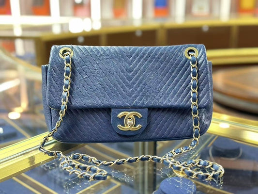 Preloved Chanel Chevron Flap Bag Blue Leather Shoulder Bag