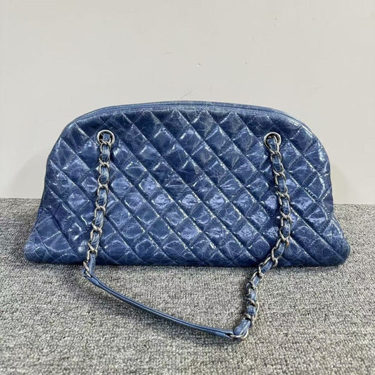 Preloved Chanel Quilted Blue Shoulder Bag SJZ2-16