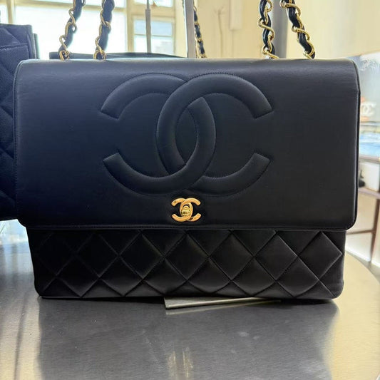 Preloved Chanel Flap Bag Black Leather Shoulder Bag
