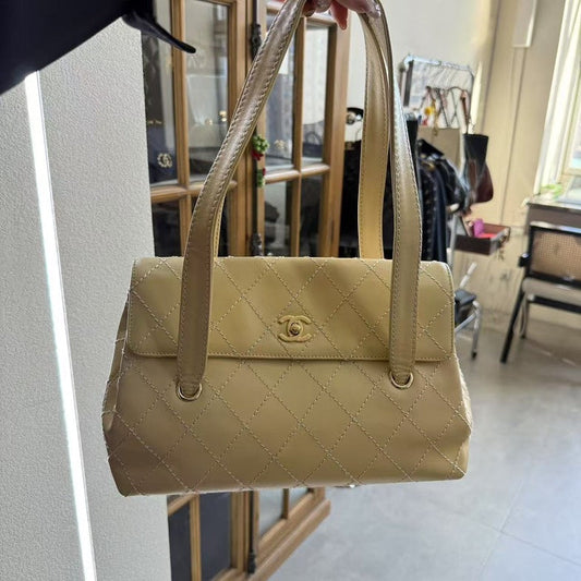 Preloved Chanel Classic Beige Quilted Shoulder Bag