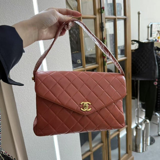 Preloved Chanel Shoulder Bag Red Quilted Leather