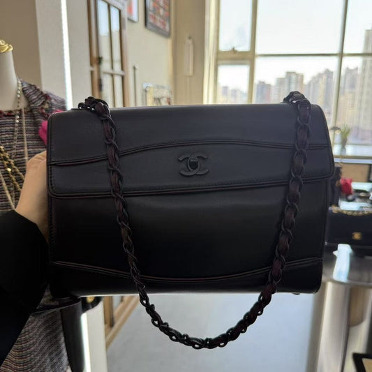 Preloved Chanel Classic Black Leather Shoulder Bag