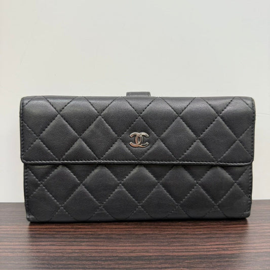 Preloved Chanel Lambskin Quilted Black Long Wallet LB107984