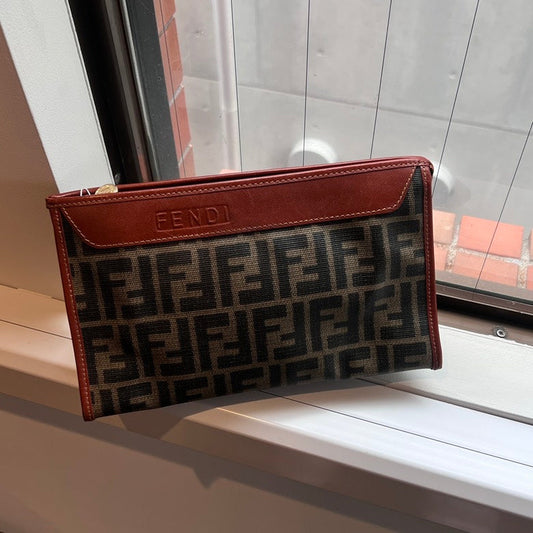 Preloved Fendi Leather Pouch AF700 Brown Clutch