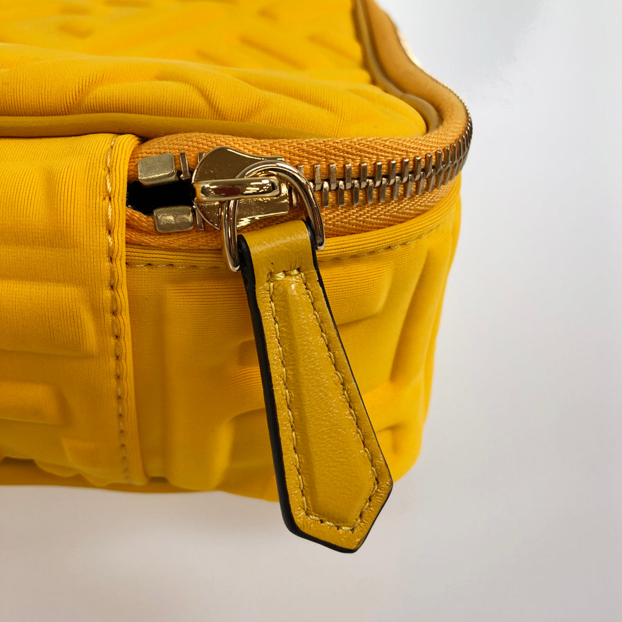 FENDI 8N0176 Pouch